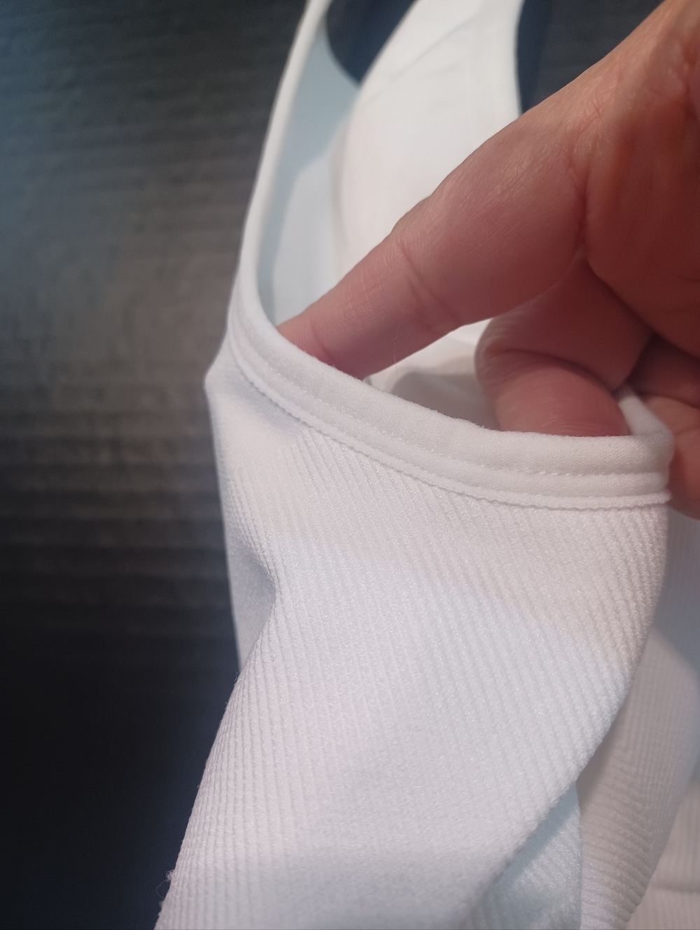 New Balance White Seamless Crop Sports Bra - Picture 5 of 6